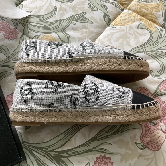 Chanel Women's Espadrilles 100% Authentic - Picture 9 of 12